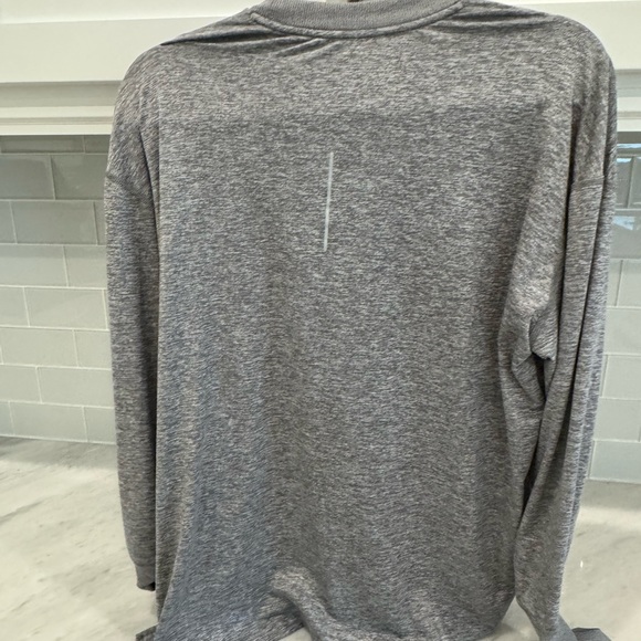 Nike dri fit - Picture 3 of 3